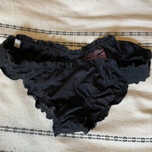 Victoria Secret Ruffle Cheeky's | Women's M